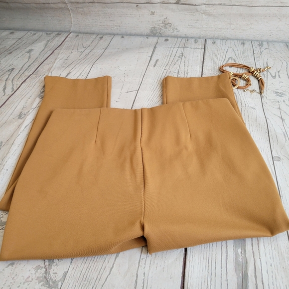 Chico's Juliet Ponte Pull On Slim Leg Camel Pants Sz 1 - Picture 3 of 4